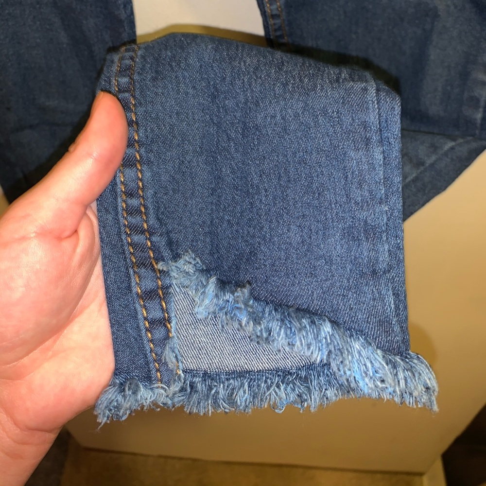 PrettyLittleThing Jeans - Picture 3 of 3
